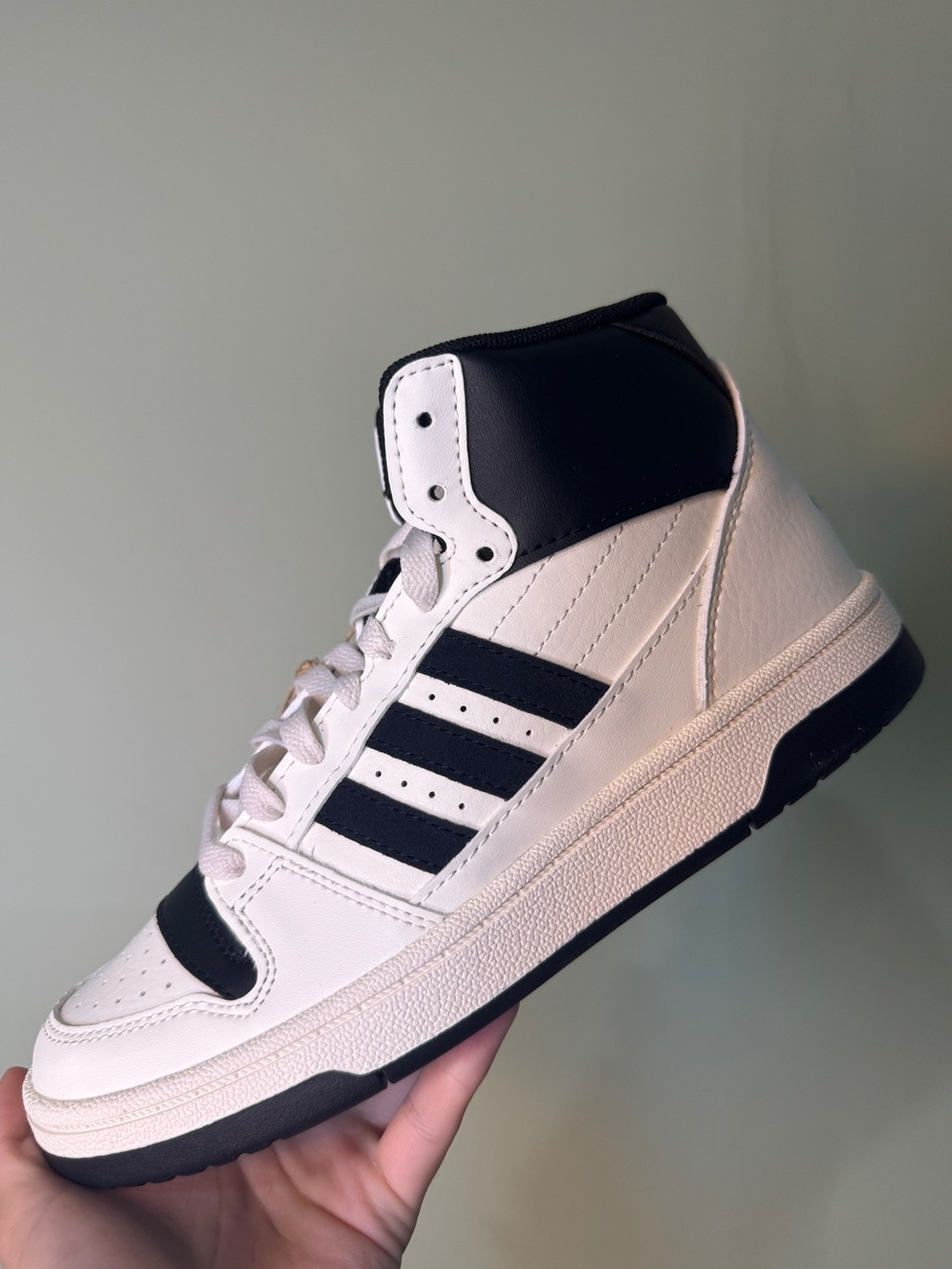 Adidas Break Start Mid Women’s Size 6 - New in Box